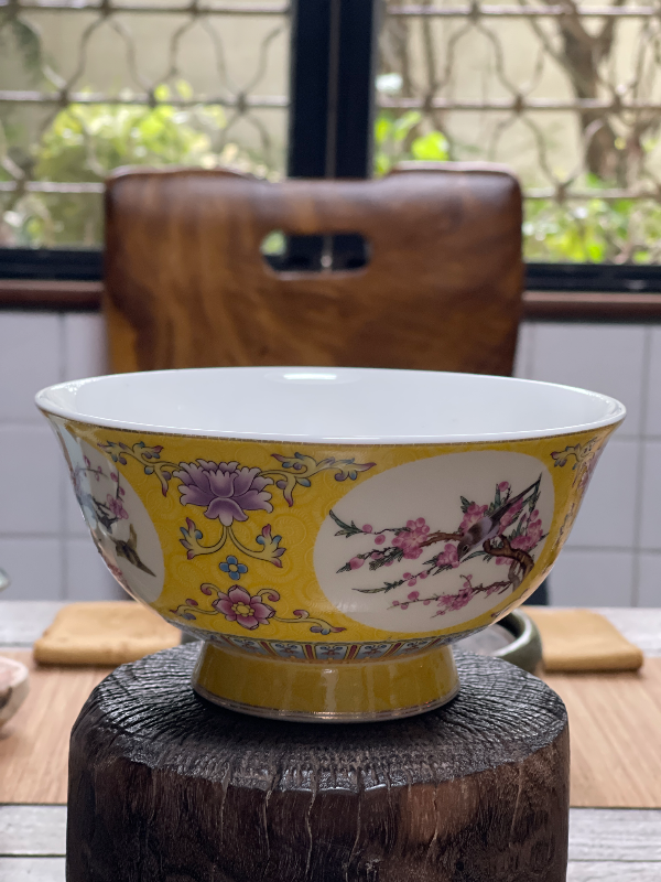 彩繪花鳥瓷碗
